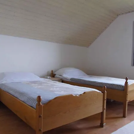 In - Kranjska *